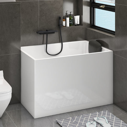 White Acrylic Indoor Bath Tub Soaking Tub with Internal Drain Clearhalo 'Bathroom Remodel & Bathroom Fixtures' 'Bathtubs' 'Home Improvement' 'home_improvement' 'home_improvement_bathtubs' 'Showers & Bathtubs' 6124391