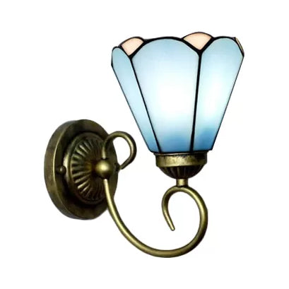 Mini Sconce Light Tiffany Style Stained Glass Single Light Wall Mount Light for Bedroom Clearhalo 'Industrial' 'Middle century wall lights' 'Tiffany wall lights' 'Tiffany' 'Wall Lamps & Sconces' 'Wall Lights' Lighting' 6133