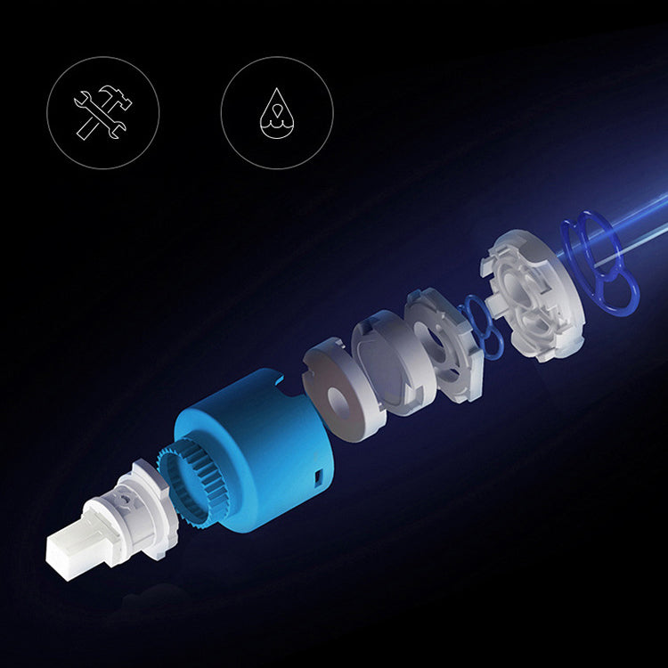 Contemporary Pull Down Kitchen Standard Faucet Single Handle Faucet with Pull Out Sprayer Clearhalo 'Home Improvement' 'home_improvement' 'home_improvement_kitchen_faucets' 'Kitchen Faucets' 'Kitchen Remodel & Kitchen Fixtures' 'Kitchen Sinks & Faucet Components' 'kitchen_faucets' 6136857