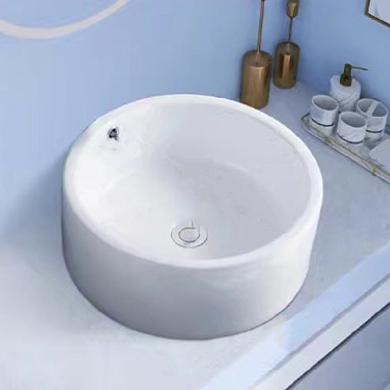 Modern Vessel Bathroom Sink Porcelain White Wash Stand for Bathroom 17"L x 17"W x 6"H Clearhalo 'Bathroom Remodel & Bathroom Fixtures' 'Bathroom Sinks & Faucet Components' 'Bathroom Sinks' 'bathroom_sink' 'Home Improvement' 'home_improvement' 'home_improvement_bathroom_sink' 6140167