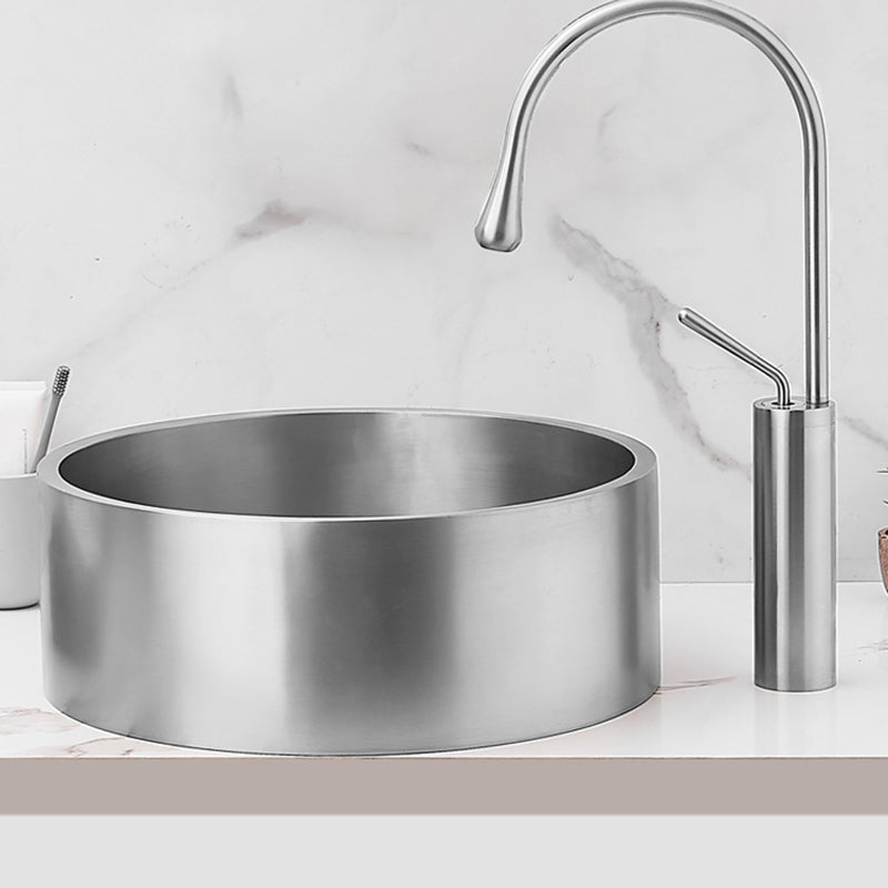 Modern Stainless Steel Wash Stand Round Trough Sink for Bathroom Clearhalo 'Bathroom Remodel & Bathroom Fixtures' 'Bathroom Sinks & Faucet Components' 'Bathroom Sinks' 'bathroom_sink' 'Home Improvement' 'home_improvement' 'home_improvement_bathroom_sink' 6149871