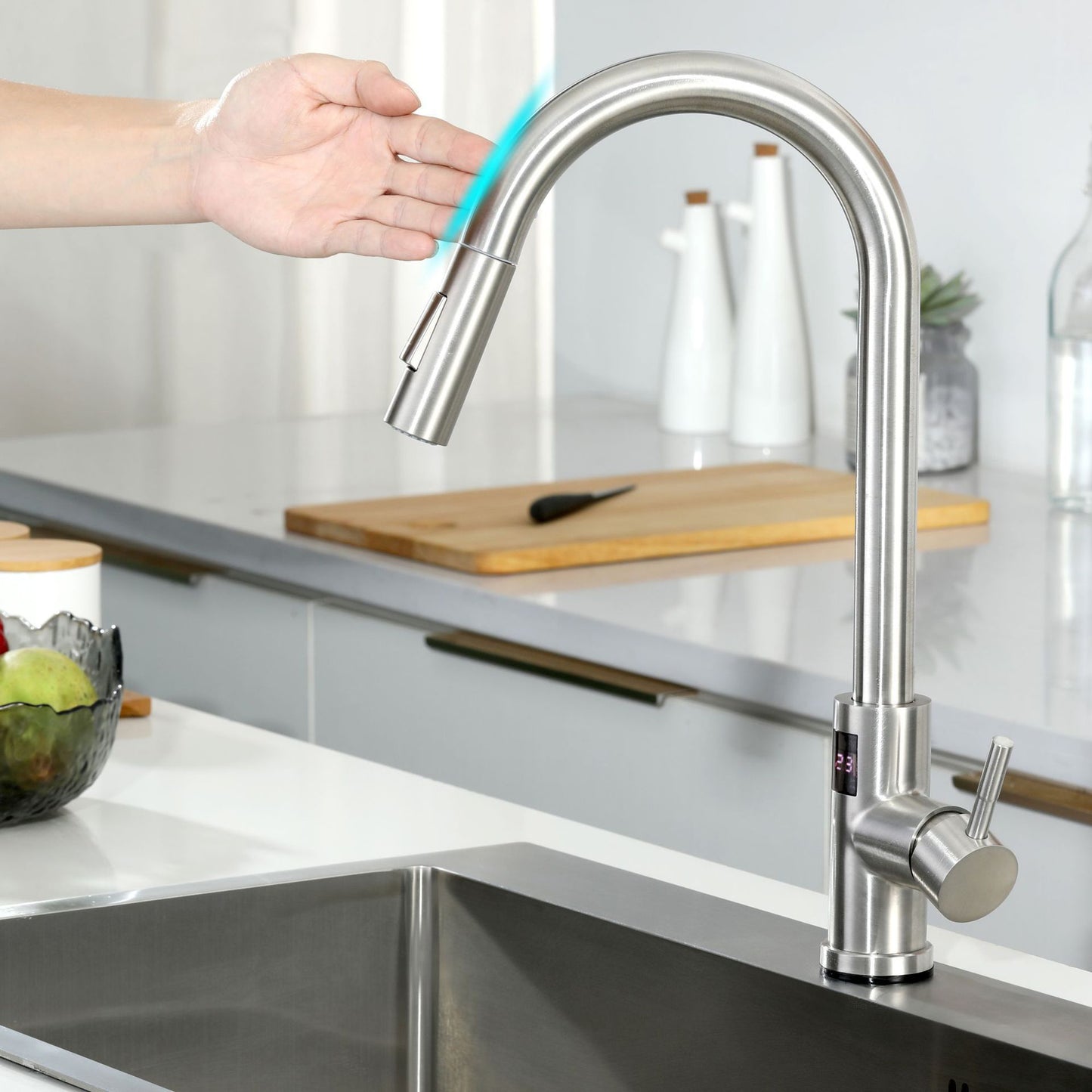 Modern Style Retractable Kitchen Faucet Stainless Steel 1-Handle Kitchen Faucet Chrome Clearhalo 'Home Improvement' 'home_improvement' 'home_improvement_kitchen_faucets' 'Kitchen Faucets' 'Kitchen Remodel & Kitchen Fixtures' 'Kitchen Sinks & Faucet Components' 'kitchen_faucets' 6167213