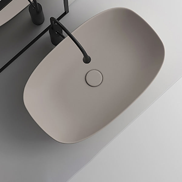 Modern Bathroom Sink Pop-Up Drain Porcelain Solid Color Oval-Shape Vessel Clearhalo 'Bathroom Remodel & Bathroom Fixtures' 'Bathroom Sinks & Faucet Components' 'Bathroom Sinks' 'bathroom_sink' 'Home Improvement' 'home_improvement' 'home_improvement_bathroom_sink' 6176875