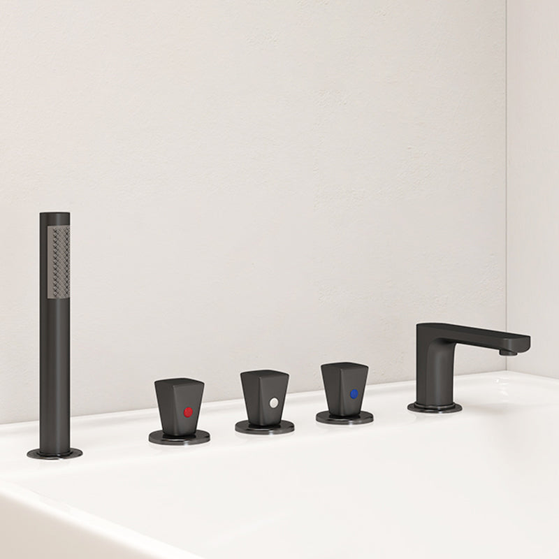 Rectangle Soaking Bathtub Freestanding Acrylic Bathtub with Faucet Clearhalo 'Bathroom Remodel & Bathroom Fixtures' 'Bathtubs' 'Home Improvement' 'home_improvement' 'home_improvement_bathtubs' 'Showers & Bathtubs' 6180680