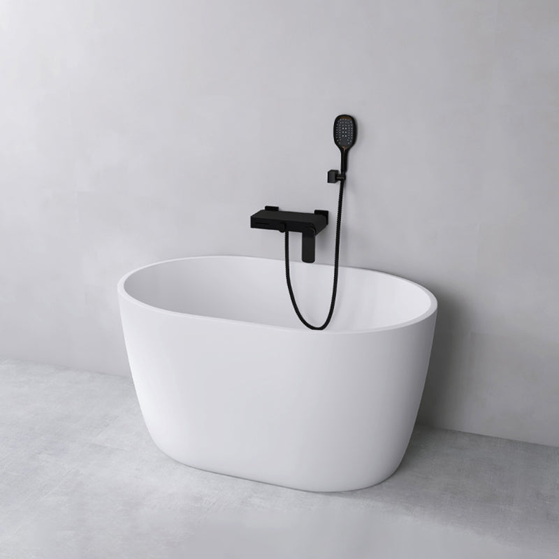 Modern Oval Soaking Bath Tub Freestanding Acrylic-Fiberglass Bath Tub Tub with Wall Mounted Faucets Clearhalo 'Bathroom Remodel & Bathroom Fixtures' 'Bathtubs' 'Home Improvement' 'home_improvement' 'home_improvement_bathtubs' 'Showers & Bathtubs' 6193971