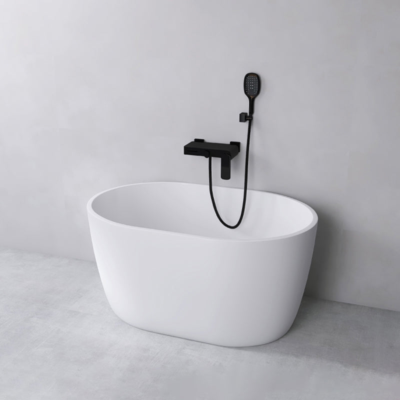 Modern Oval Soaking Bath Tub Freestanding Acrylic-Fiberglass Bath Tub Tub with Wall Mounted Faucets Clearhalo 'Bathroom Remodel & Bathroom Fixtures' 'Bathtubs' 'Home Improvement' 'home_improvement' 'home_improvement_bathtubs' 'Showers & Bathtubs' 6193973