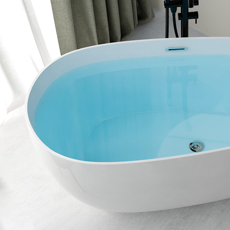Contemporary Soaking Freestanding Bathtub Acrylic-Fiberglass Oval Bathtub Clearhalo 'Bathroom Remodel & Bathroom Fixtures' 'Bathtubs' 'Home Improvement' 'home_improvement' 'home_improvement_bathtubs' 'Showers & Bathtubs' 6194072