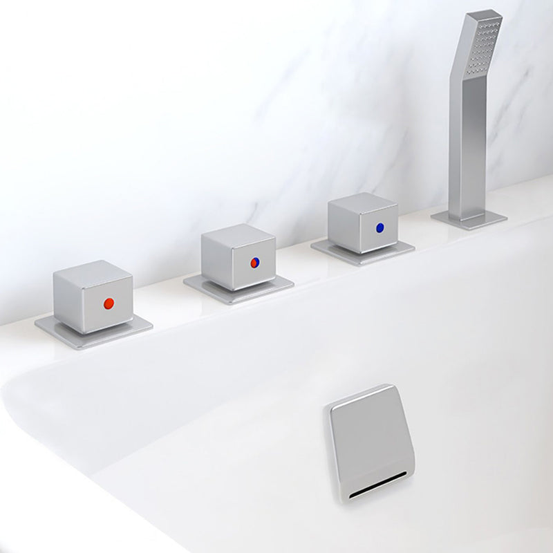 Freestanding Acrylic Bathtub Modern Stand Alone Soaking Tub with Slotted Overflow Drain Clearhalo 'Bathroom Remodel & Bathroom Fixtures' 'Bathtubs' 'Home Improvement' 'home_improvement' 'home_improvement_bathtubs' 'Showers & Bathtubs' 6194247