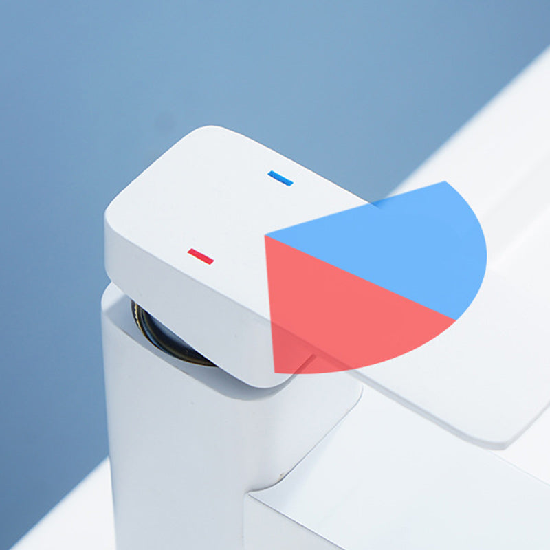 Contemporary Sink Faucet Digital Display Screen Solid Color Low Arc Sink Bathroom Faucet Clearhalo 'Bathroom Remodel & Bathroom Fixtures' 'Bathroom Sink Faucets' 'Bathroom Sinks & Faucet Components' 'bathroom_sink_faucets' 'Home Improvement' 'home_improvement' 'home_improvement_bathroom_sink_faucets' 6197168