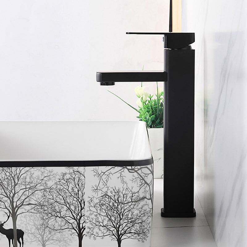 Contemporary Sink Faucet Digital Display Screen Solid Color Low Arc Sink Bathroom Faucet Clearhalo 'Bathroom Remodel & Bathroom Fixtures' 'Bathroom Sink Faucets' 'Bathroom Sinks & Faucet Components' 'bathroom_sink_faucets' 'Home Improvement' 'home_improvement' 'home_improvement_bathroom_sink_faucets' 6197181