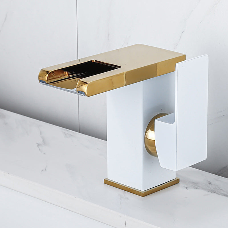 Contemporary Sink Faucet Solid Color Low Arc Bathroom Vessel Faucet White-Gold 4.9" Clearhalo 'Bathroom Remodel & Bathroom Fixtures' 'Bathroom Sink Faucets' 'Bathroom Sinks & Faucet Components' 'bathroom_sink_faucets' 'Home Improvement' 'home_improvement' 'home_improvement_bathroom_sink_faucets' 6198278