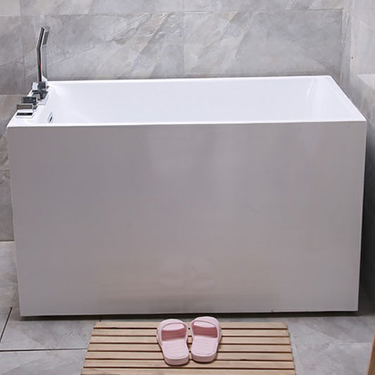 Contemporary White Acrylic Bathtub Rectangular Soaking Tub for Home Clearhalo 'Bathroom Remodel & Bathroom Fixtures' 'Bathtubs' 'Home Improvement' 'home_improvement' 'home_improvement_bathtubs' 'Showers & Bathtubs' 6201051