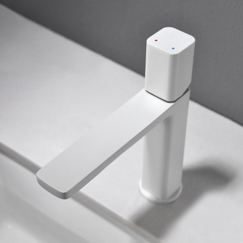 Modern Vessel Faucet Brass Lever Handles Low Arc Bathroom Sink Faucet Clearhalo 'Bathroom Remodel & Bathroom Fixtures' 'Bathroom Sink Faucets' 'Bathroom Sinks & Faucet Components' 'bathroom_sink_faucets' 'Home Improvement' 'home_improvement' 'home_improvement_bathroom_sink_faucets' 6211538