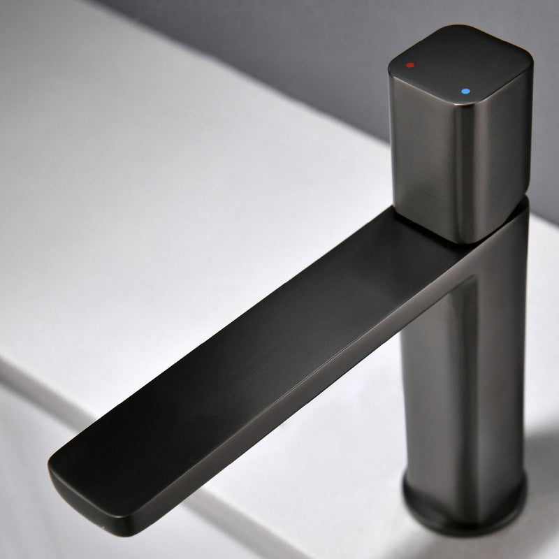 Modern Vessel Faucet Brass Lever Handles Low Arc Bathroom Sink Faucet Clearhalo 'Bathroom Remodel & Bathroom Fixtures' 'Bathroom Sink Faucets' 'Bathroom Sinks & Faucet Components' 'bathroom_sink_faucets' 'Home Improvement' 'home_improvement' 'home_improvement_bathroom_sink_faucets' 6211540