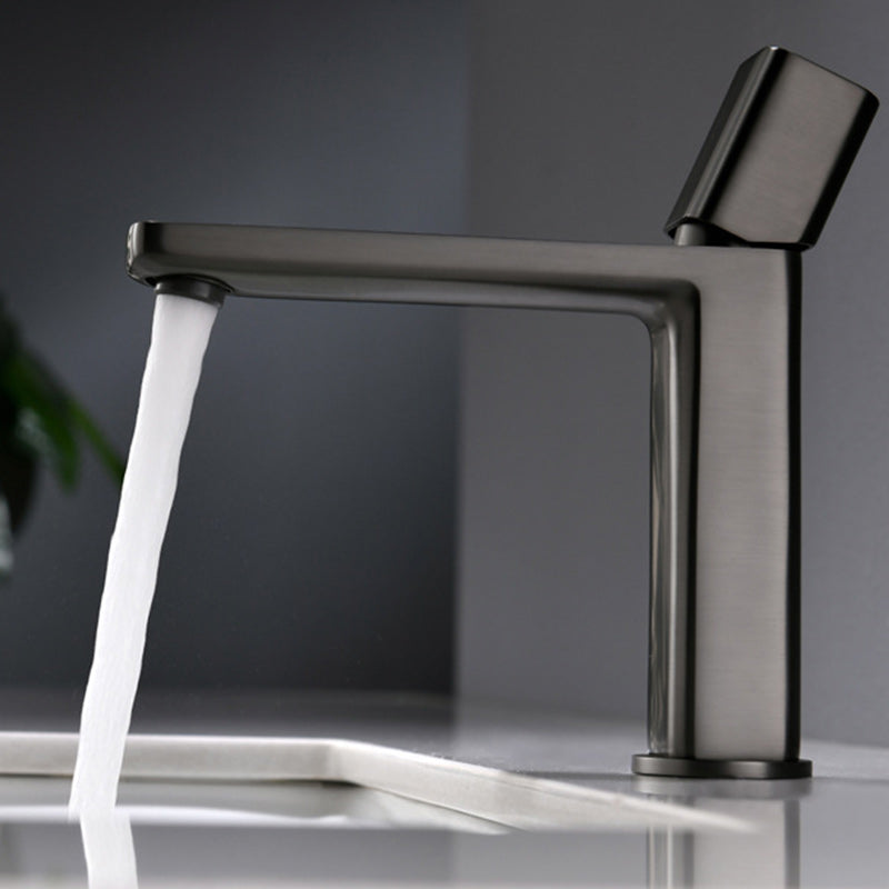 Modern Vessel Faucet Brass Lever Handles Low Arc Bathroom Sink Faucet Clearhalo 'Bathroom Remodel & Bathroom Fixtures' 'Bathroom Sink Faucets' 'Bathroom Sinks & Faucet Components' 'bathroom_sink_faucets' 'Home Improvement' 'home_improvement' 'home_improvement_bathroom_sink_faucets' 6211568