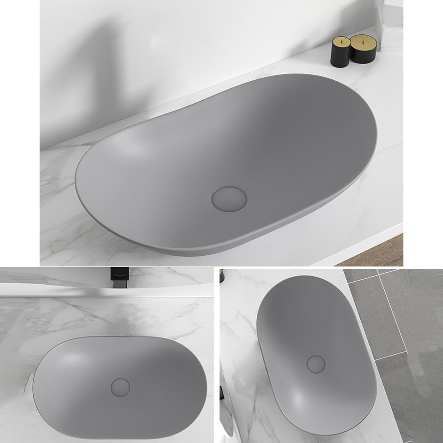 Contemporary Bathroom Sink Pop-Up Drain Porcelain Solid Color Oval-Shape Vessel Clearhalo 'Bathroom Remodel & Bathroom Fixtures' 'Bathroom Sinks & Faucet Components' 'Bathroom Sinks' 'bathroom_sink' 'Home Improvement' 'home_improvement' 'home_improvement_bathroom_sink' 6211960