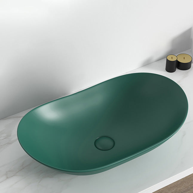 Contemporary Bathroom Sink Pop-Up Drain Porcelain Solid Color Oval-Shape Vessel Clearhalo 'Bathroom Remodel & Bathroom Fixtures' 'Bathroom Sinks & Faucet Components' 'Bathroom Sinks' 'bathroom_sink' 'Home Improvement' 'home_improvement' 'home_improvement_bathroom_sink' 6211963