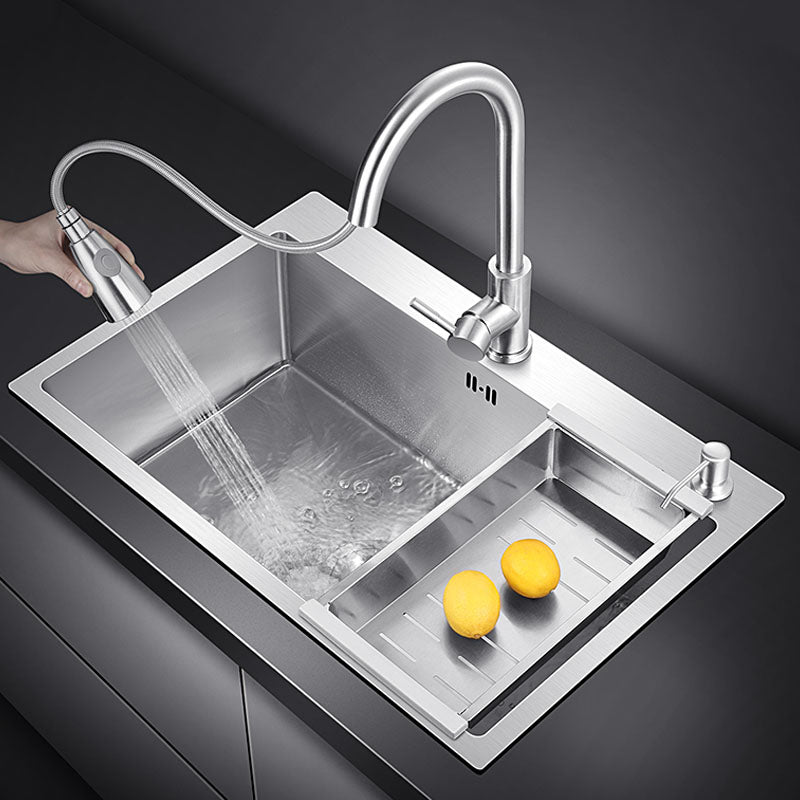 Classic Kitchen Sink Stainless Steel Friction Resistant Kitchen Sink with Drain Assembly Clearhalo 'Home Improvement' 'home_improvement' 'home_improvement_kitchen_sinks' 'Kitchen Remodel & Kitchen Fixtures' 'Kitchen Sinks & Faucet Components' 'Kitchen Sinks' 'kitchen_sinks' 6239145