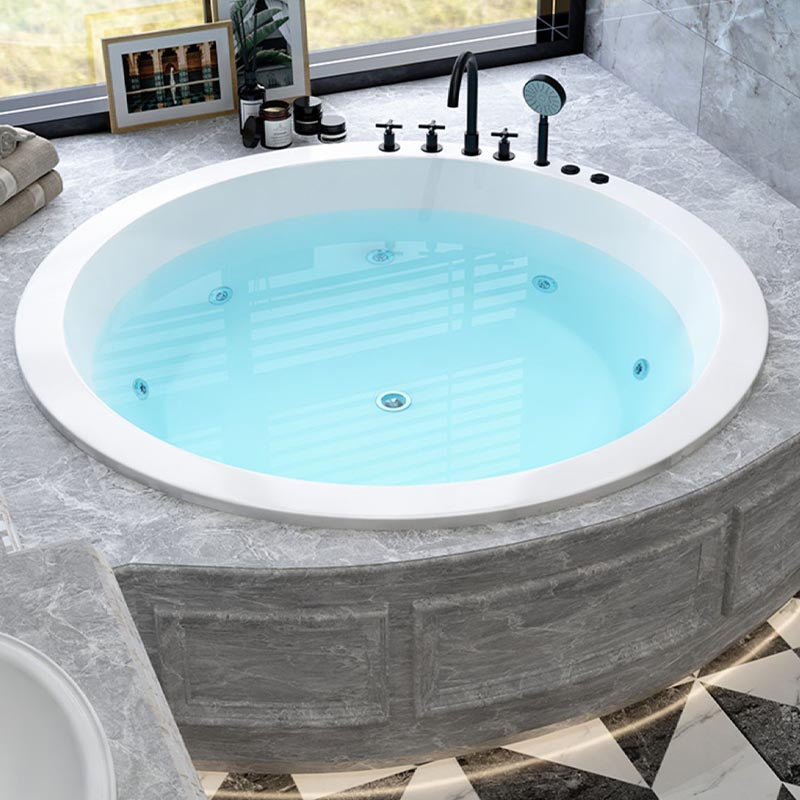 Modern Round Drop-in Bath Tub Acrylic Soaking Bathtub in White Clearhalo 'Bathroom Remodel & Bathroom Fixtures' 'Bathtubs' 'Home Improvement' 'home_improvement' 'home_improvement_bathtubs' 'Showers & Bathtubs' 6250357