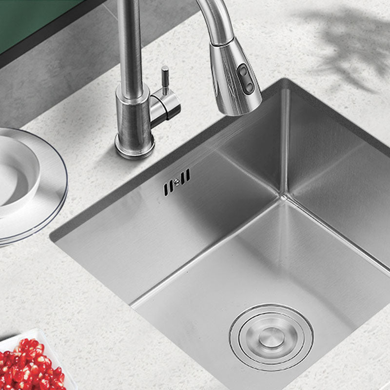 Contemporary Style Kitchen Sink Stainless Steel Kitchen Sink with Drain Assembly Clearhalo 'Home Improvement' 'home_improvement' 'home_improvement_kitchen_sinks' 'Kitchen Remodel & Kitchen Fixtures' 'Kitchen Sinks & Faucet Components' 'Kitchen Sinks' 'kitchen_sinks' 6255695