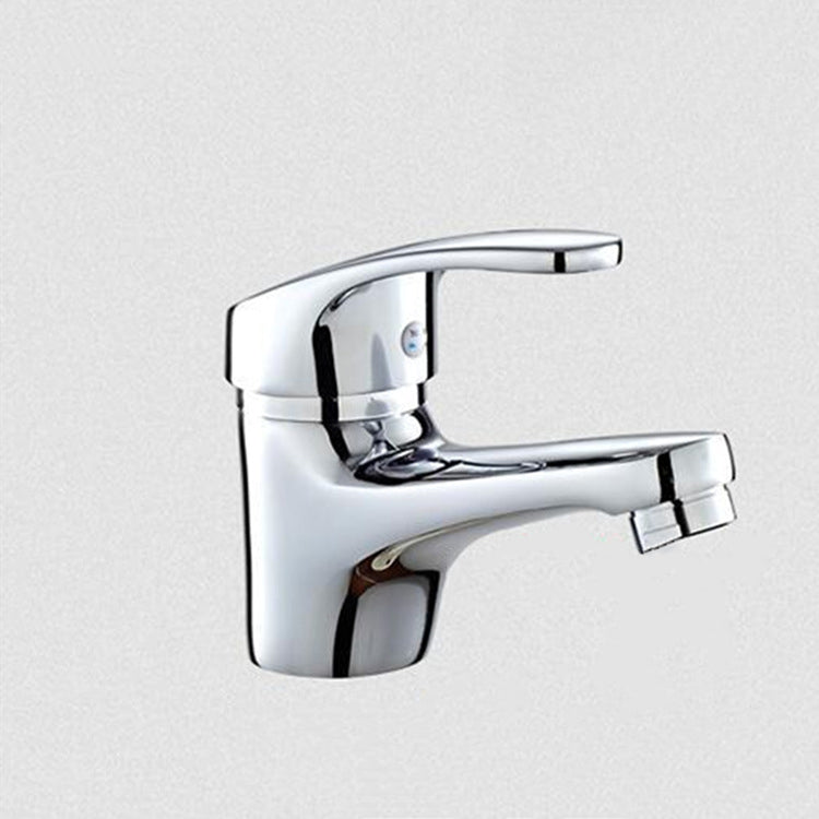 Contemporary Single Handle Kitchen Faucet Low Profile Faucet in Chrome Clearhalo 'Home Improvement' 'home_improvement' 'home_improvement_kitchen_faucets' 'Kitchen Faucets' 'Kitchen Remodel & Kitchen Fixtures' 'Kitchen Sinks & Faucet Components' 'kitchen_faucets' 6272610
