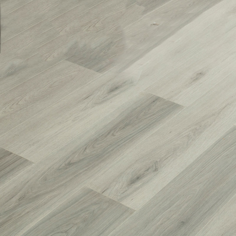 Modern E0 Solid Wood Laminate Flooring in Natural, Click-Lock, Waterproof White-Gray Clearhalo 'Flooring 'Home Improvement' 'home_improvement' 'home_improvement_laminate_flooring' 'Laminate Flooring' 'laminate_flooring' Walls and Ceiling' 6299734