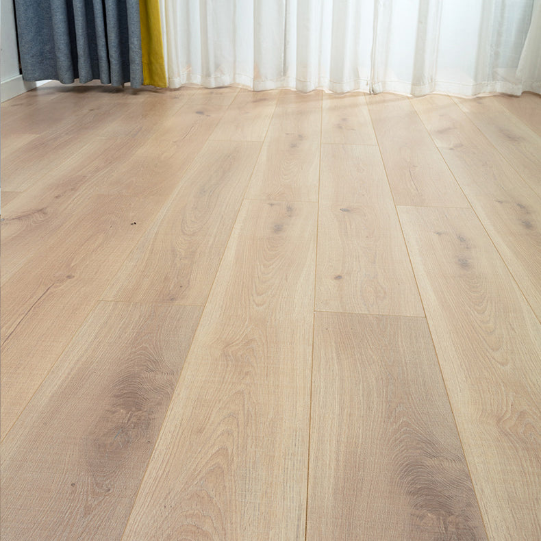 Modern E0 Solid Wood Laminate Flooring in Natural, Click-Lock, Waterproof Clearhalo 'Flooring 'Home Improvement' 'home_improvement' 'home_improvement_laminate_flooring' 'Laminate Flooring' 'laminate_flooring' Walls and Ceiling' 6299760