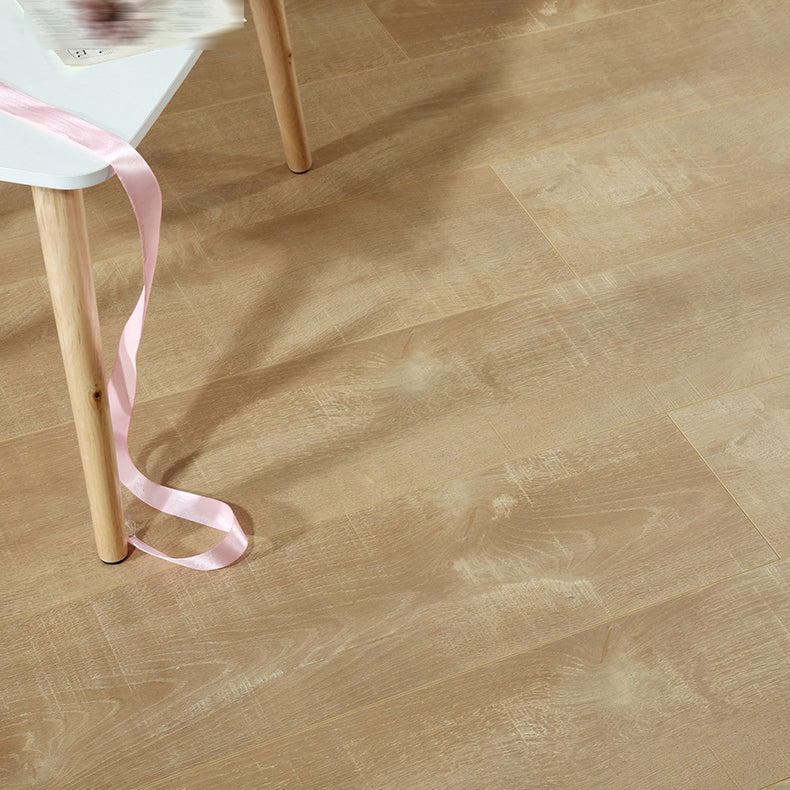 Modern E0 Solid Wood Laminate Flooring in Natural, Click-Lock, Waterproof Clearhalo 'Flooring 'Home Improvement' 'home_improvement' 'home_improvement_laminate_flooring' 'Laminate Flooring' 'laminate_flooring' Walls and Ceiling' 6299771