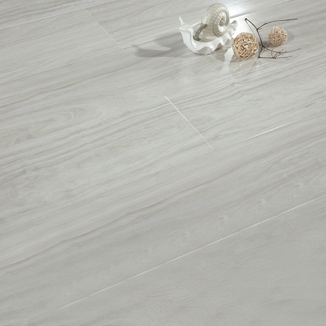 Classic 7" X 32" X 12mm Laminate Flooring, Click-Lock, Waterproof Clearhalo 'Flooring 'Home Improvement' 'home_improvement' 'home_improvement_laminate_flooring' 'Laminate Flooring' 'laminate_flooring' Walls and Ceiling' 6299868