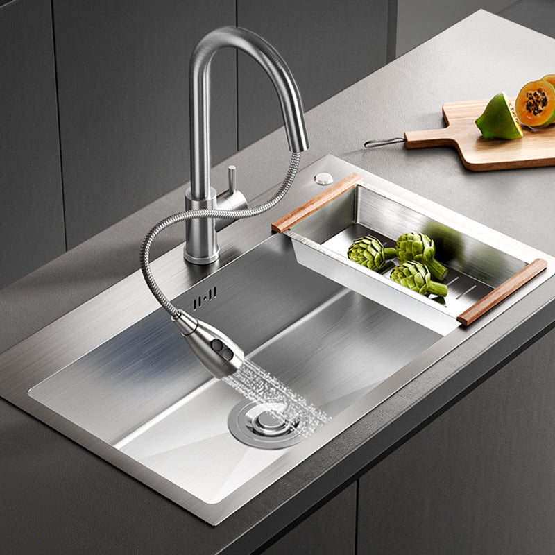 Classic Style Sink Stainless Steel Corrosion Resistant Sink for Kitchen Clearhalo 'Home Improvement' 'home_improvement' 'home_improvement_kitchen_sinks' 'Kitchen Remodel & Kitchen Fixtures' 'Kitchen Sinks & Faucet Components' 'Kitchen Sinks' 'kitchen_sinks' 6311759