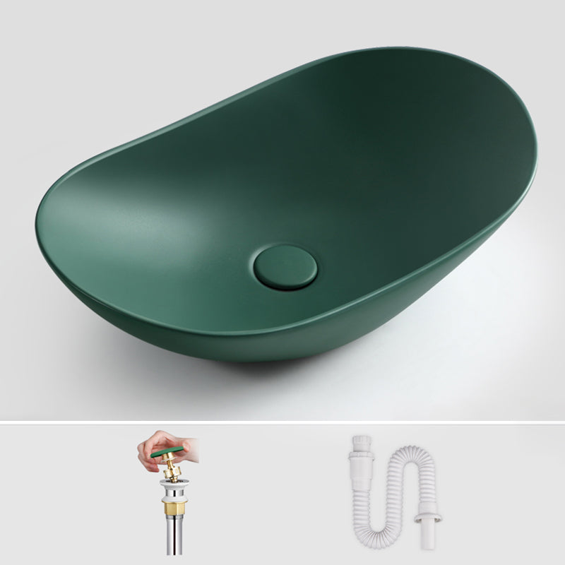 Modern Bathroom Sink Pop-Up Drain Porcelain Oval-Shape Vessel Bathroom Sink Green Sink Clearhalo 'Bathroom Remodel & Bathroom Fixtures' 'Bathroom Sinks & Faucet Components' 'Bathroom Sinks' 'bathroom_sink' 'Home Improvement' 'home_improvement' 'home_improvement_bathroom_sink' 6311860