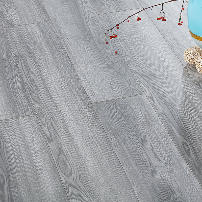 Scratch Resistant Laminate Floor Water-resistant Laminate Plank Flooring for Home Silver Gray Clearhalo 'Flooring 'Home Improvement' 'home_improvement' 'home_improvement_laminate_flooring' 'Laminate Flooring' 'laminate_flooring' Walls and Ceiling' 6320925