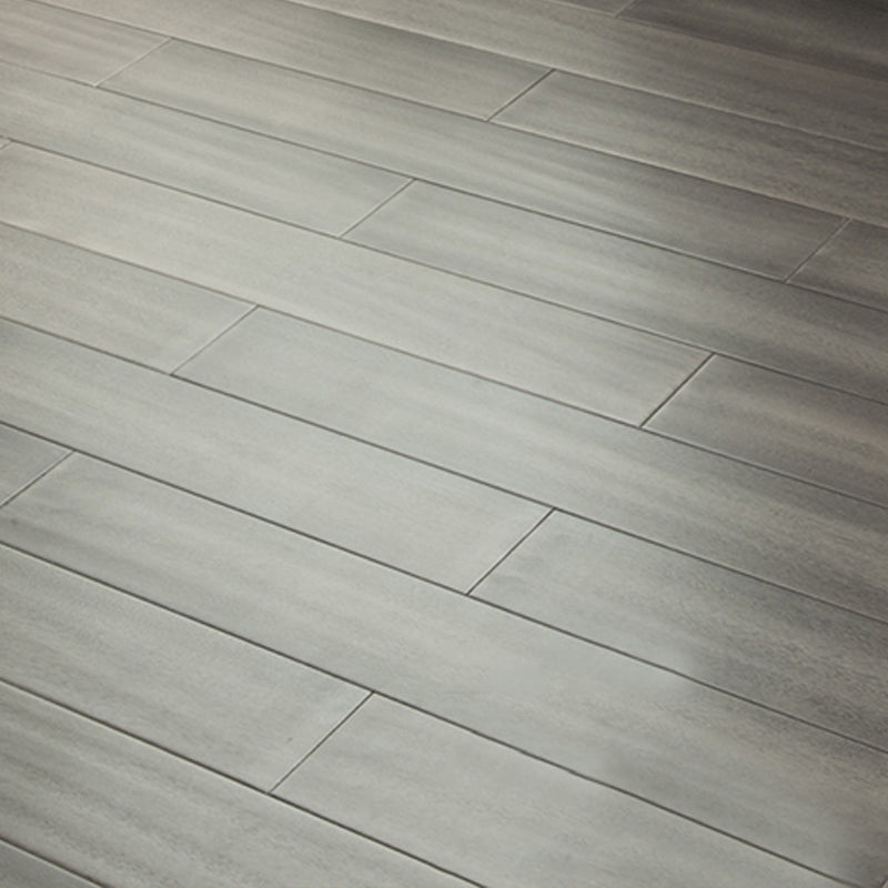 Modern Natural Solid Wood Laminate Flooring Click-Lock Waterproof Smoke Gray Clearhalo 'Flooring 'Home Improvement' 'home_improvement' 'home_improvement_laminate_flooring' 'Laminate Flooring' 'laminate_flooring' Walls and Ceiling' 6321046