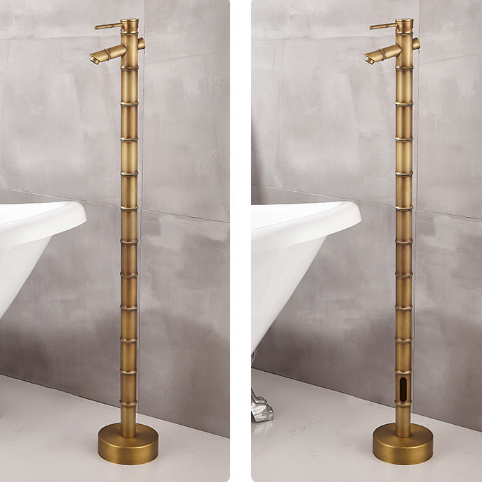 Modern Freestanding Bathtub Faucet Brass Floor Mount Free Standing Tub Filler Faucet Clearhalo 'Bathroom Remodel & Bathroom Fixtures' 'Bathtub Faucets' 'bathtub_faucets' 'Home Improvement' 'home_improvement' 'home_improvement_bathtub_faucets' 6321206