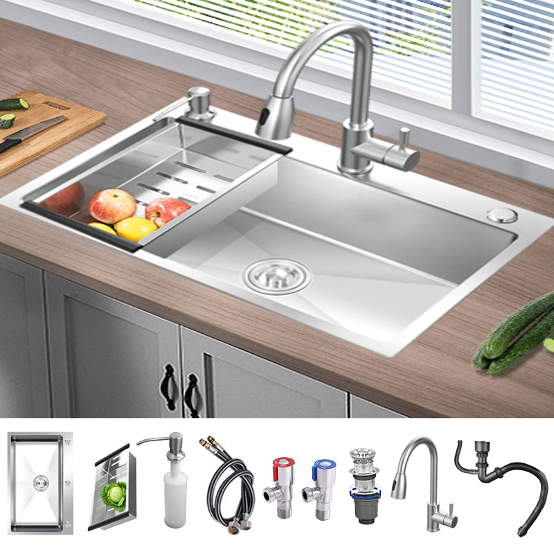 Contemporary Kitchen Sink Stainless Steel Kitchen Sink with Drain Strainer Kit Sink with Faucet Pull Out Faucet Clearhalo 'Home Improvement' 'home_improvement' 'home_improvement_kitchen_sinks' 'Kitchen Remodel & Kitchen Fixtures' 'Kitchen Sinks & Faucet Components' 'Kitchen Sinks' 'kitchen_sinks' 6327838