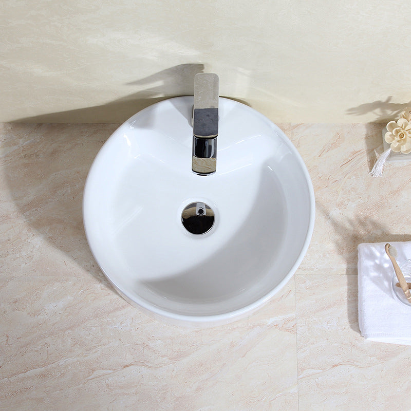 Modern Bathroom Sink Porcelain Round with Overflow and Pop-Up Drain Vessel Lavatory Sink Clearhalo 'Bathroom Remodel & Bathroom Fixtures' 'Bathroom Sinks & Faucet Components' 'Bathroom Sinks' 'bathroom_sink' 'Home Improvement' 'home_improvement' 'home_improvement_bathroom_sink' 6328017
