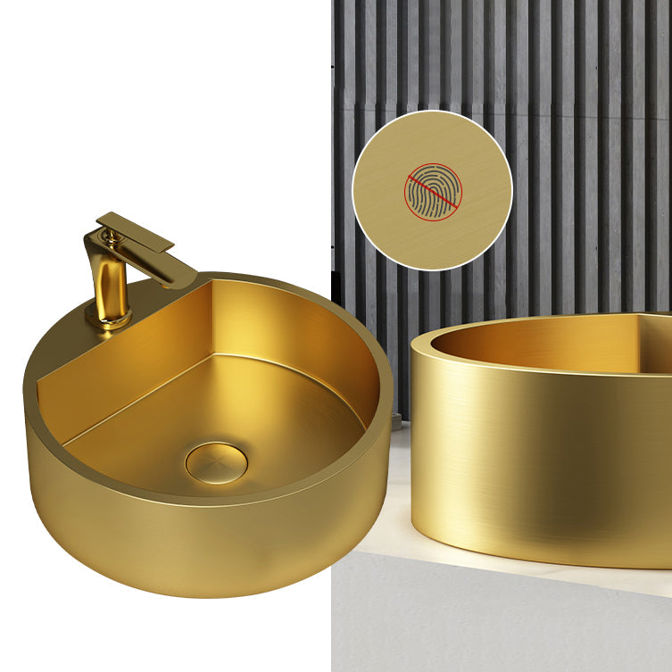 Modern Bathroom Sink Porcelain Pop-Up Drain Solid Color Round Vessel Clearhalo 'Bathroom Remodel & Bathroom Fixtures' 'Bathroom Sinks & Faucet Components' 'Bathroom Sinks' 'bathroom_sink' 'Home Improvement' 'home_improvement' 'home_improvement_bathroom_sink' 6333602