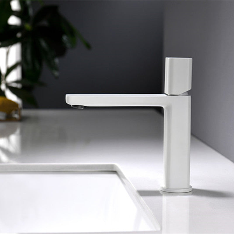 Modern Single Rotary Switch Standard Kitchen Faucet Low Profile Water Faucet White 7.7" Clearhalo 'Home Improvement' 'home_improvement' 'home_improvement_kitchen_faucets' 'Kitchen Faucets' 'Kitchen Remodel & Kitchen Fixtures' 'Kitchen Sinks & Faucet Components' 'kitchen_faucets' 6353003