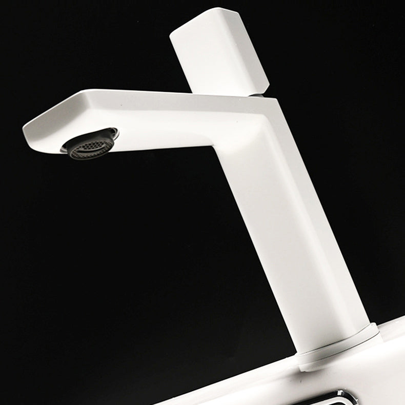 Modern Single Rotary Switch Standard Kitchen Faucet Low Profile Water Faucet Clearhalo 'Home Improvement' 'home_improvement' 'home_improvement_kitchen_faucets' 'Kitchen Faucets' 'Kitchen Remodel & Kitchen Fixtures' 'Kitchen Sinks & Faucet Components' 'kitchen_faucets' 6353014