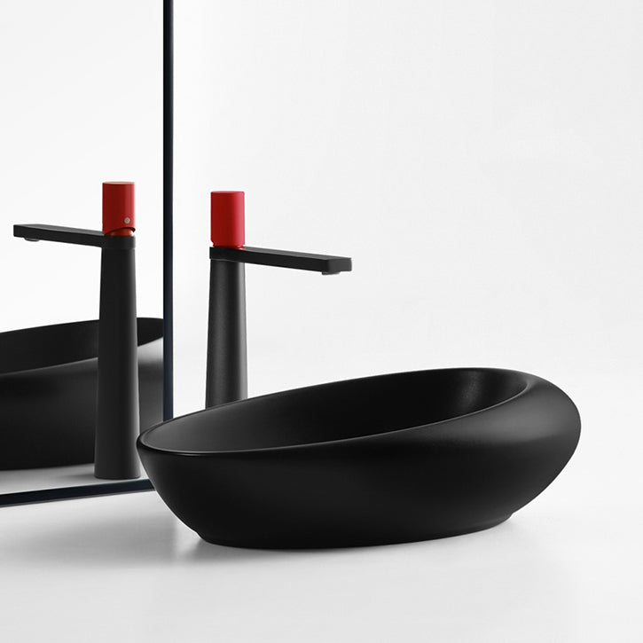 Modern Bathroom Sink Porcelain Pop-Up Drain Oval-Shape Vessel Lavatory Sink Clearhalo 'Bathroom Remodel & Bathroom Fixtures' 'Bathroom Sinks & Faucet Components' 'Bathroom Sinks' 'bathroom_sink' 'Home Improvement' 'home_improvement' 'home_improvement_bathroom_sink' 6353256