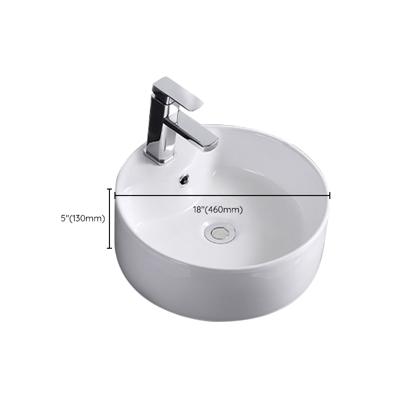 Contemporary Bathroom Sink with Single Faucet Hole Porcelain Round Vessel Clearhalo 'Bathroom Remodel & Bathroom Fixtures' 'Bathroom Sinks & Faucet Components' 'Bathroom Sinks' 'bathroom_sink' 'Home Improvement' 'home_improvement' 'home_improvement_bathroom_sink' 6353333