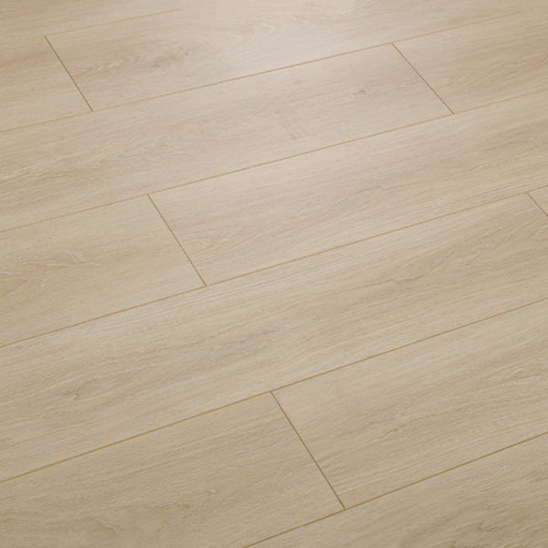 Light Wooden Laminate Plank Flooring Scratch Resistant Laminate Floor Clearhalo 'Flooring 'Home Improvement' 'home_improvement' 'home_improvement_laminate_flooring' 'Laminate Flooring' 'laminate_flooring' Walls and Ceiling' 6380483