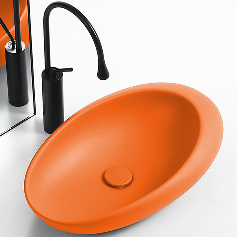 Modern Vessel Bathroom Sink Oval Porcelain with Pop-Up Drain Wash Stand Clearhalo 'Bathroom Remodel & Bathroom Fixtures' 'Bathroom Sinks & Faucet Components' 'Bathroom Sinks' 'bathroom_sink' 'Home Improvement' 'home_improvement' 'home_improvement_bathroom_sink' 6381112