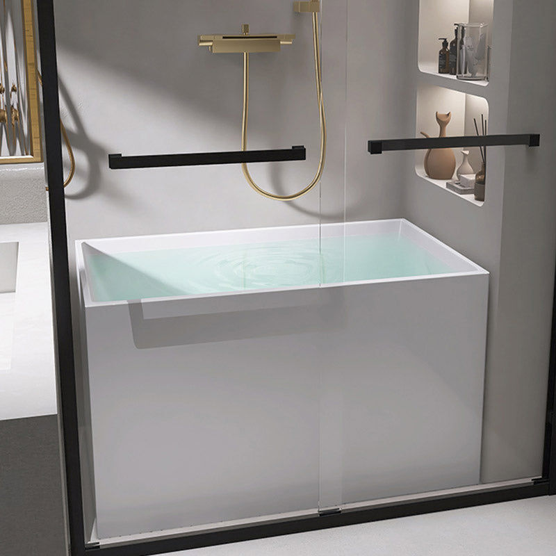 Modern Corner White Acrylic Bathtub Rectangle with Drain Bath Tub for Bathroom Gold 43"L x 28"W x 24"H Without Seat Clearhalo 'Bathroom Remodel & Bathroom Fixtures' 'Bathtubs' 'Home Improvement' 'home_improvement' 'home_improvement_bathtubs' 'Showers & Bathtubs' 6387487