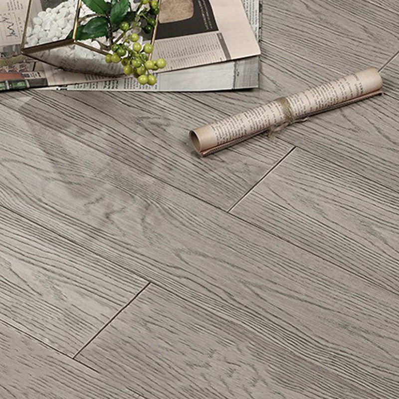 Contemporary Wooden Laminate Flooring Slip Resistant Laminate Plank Flooring Smoke Grey Clearhalo 'Flooring 'Home Improvement' 'home_improvement' 'home_improvement_laminate_flooring' 'Laminate Flooring' 'laminate_flooring' Walls and Ceiling' 6399095