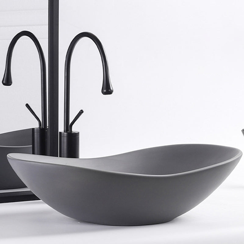 Modern Bathroom Sink Oval Bathroom Sink Overflow with Basin and Faucet Clearhalo 'Bathroom Remodel & Bathroom Fixtures' 'Bathroom Sinks & Faucet Components' 'Bathroom Sinks' 'bathroom_sink' 'Home Improvement' 'home_improvement' 'home_improvement_bathroom_sink' 6399881