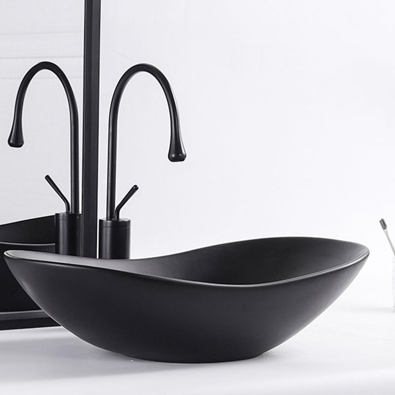 Modern Bathroom Sink Oval Bathroom Sink Overflow with Basin and Faucet Clearhalo 'Bathroom Remodel & Bathroom Fixtures' 'Bathroom Sinks & Faucet Components' 'Bathroom Sinks' 'bathroom_sink' 'Home Improvement' 'home_improvement' 'home_improvement_bathroom_sink' 6399886