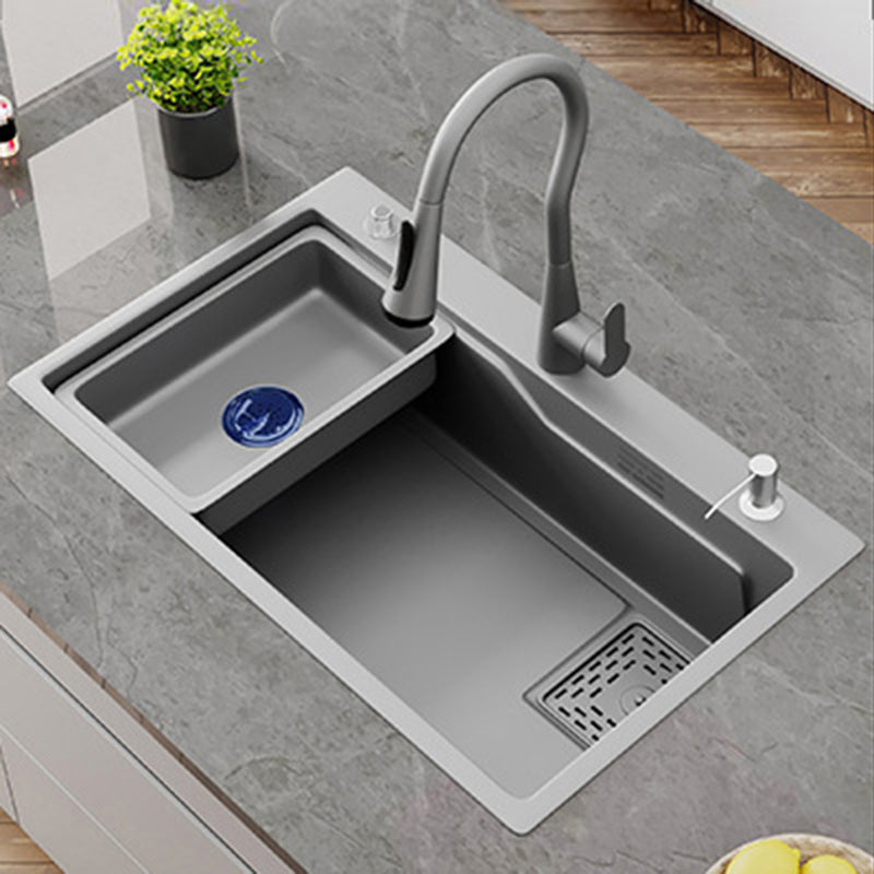 Contemporary Style Kitchen Sink Stainless Steel 3 Holes Kitchen Sink Clearhalo 'Home Improvement' 'home_improvement' 'home_improvement_kitchen_sinks' 'Kitchen Remodel & Kitchen Fixtures' 'Kitchen Sinks & Faucet Components' 'Kitchen Sinks' 'kitchen_sinks' 6401022