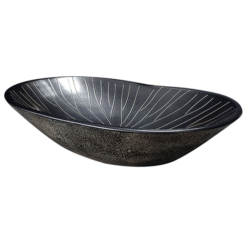 Traditional Vessel Bathroom Sink Oval Porcelain with Overflow and Drain Assembly Vessel Black White Sink Clearhalo 'Bathroom Remodel & Bathroom Fixtures' 'Bathroom Sinks & Faucet Components' 'Bathroom Sinks' 'bathroom_sink' 'Home Improvement' 'home_improvement' 'home_improvement_bathroom_sink' 6417364