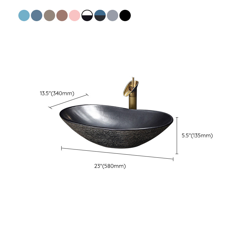 Traditional Vessel Bathroom Sink Oval Porcelain with Overflow and Drain Assembly Vessel Clearhalo 'Bathroom Remodel & Bathroom Fixtures' 'Bathroom Sinks & Faucet Components' 'Bathroom Sinks' 'bathroom_sink' 'Home Improvement' 'home_improvement' 'home_improvement_bathroom_sink' 6417374